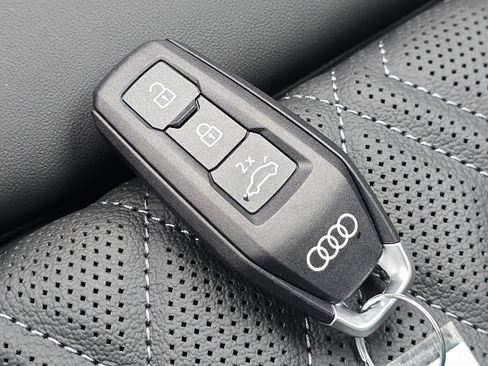 New 2026 Audi SQ5 Prestige AWD/4WD image 28
