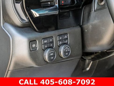 Used 2025 Chevrolet Silverado 3500 LTZ w/ LTZ Convenience Package AWD/4WD image 34
