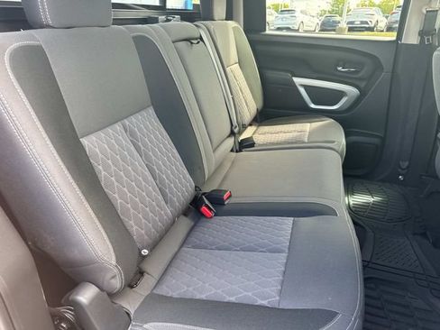 Used 2024 Nissan Titan SV AWD/4WD image 17