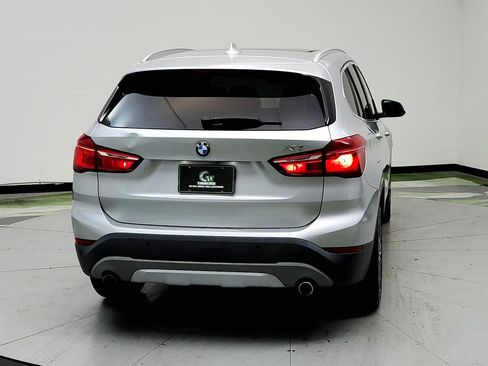 Used 2017 BMW X1 sDrive28i image 6