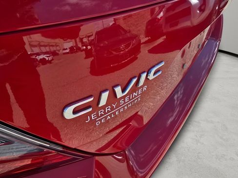 Used 2017 Honda Civic EX image 18