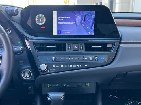 Used 2025 Lexus ES 350 w/ Premium Package FWD image 46