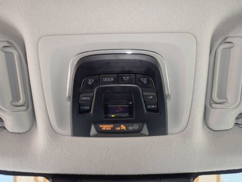Certified 2026 Toyota Corolla Cross XLE w/ Convenience Package FWD image 21