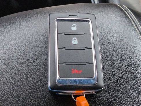 Used 2024 Jeep Grand Cherokee L Laredo RWD image 37