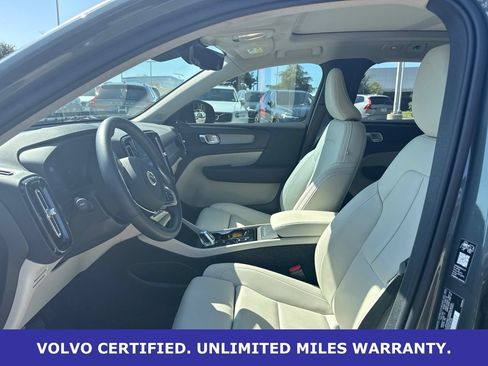 Certified 2026 Volvo XC40 B5 Plus w/ Protection Package Premier AWD/4WD image 17