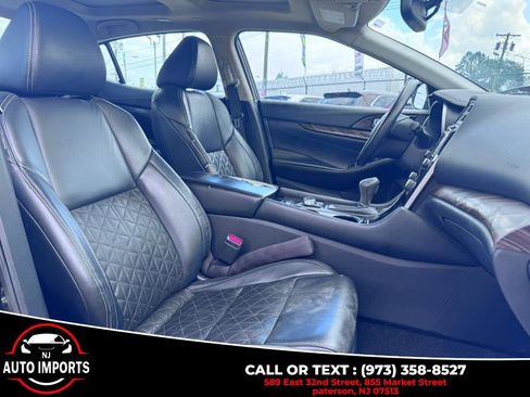 Used 2016 Nissan Maxima Platinum w/ Interior Lighting Package image 18