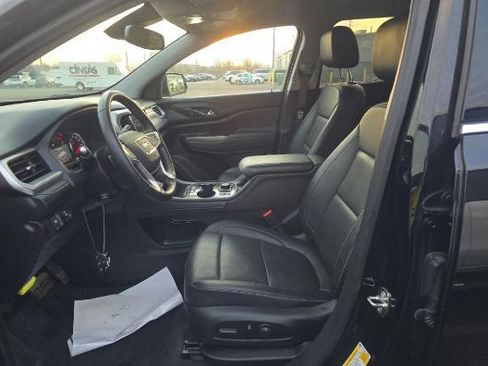 Used 2023 GMC Acadia SLT w/ Preferred Package AWD/4WD image 2