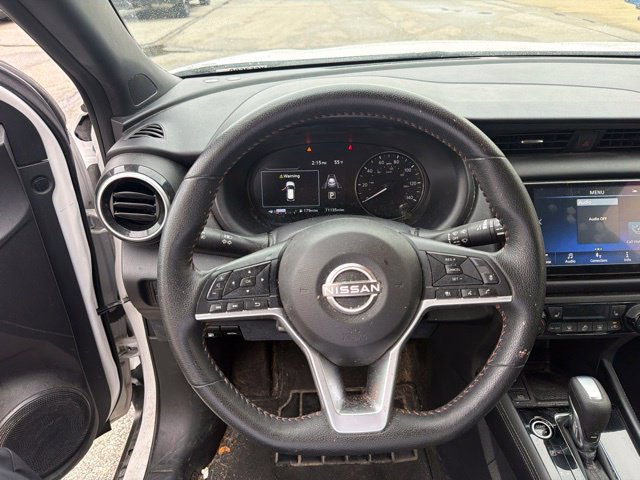 Used 2023 Nissan Kicks SR w/ SR Premium Package FWD image 22