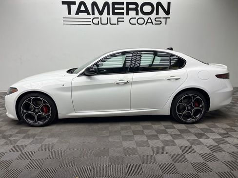 Used 2024 Alfa Romeo Giulia Ti w/ Active Assist Plus Package AWD/4WD image 6