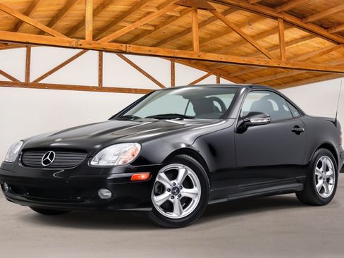 Used 2003 Mercedes-Benz SLK 320 image 2