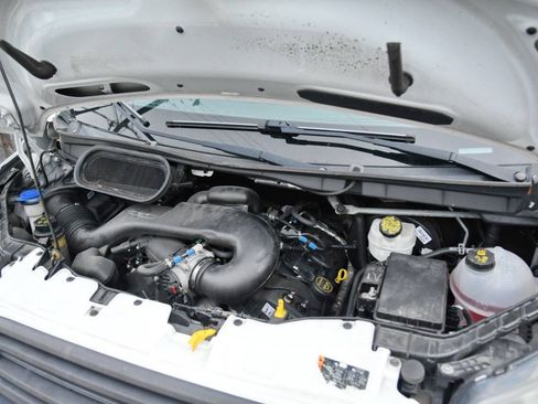 Used 2017 Ford Transit 250 148 Medium Roof RWD image 19