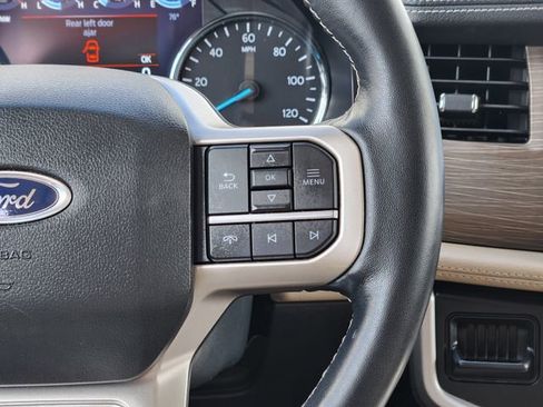 Used 2022 Ford Expedition Limited image 29