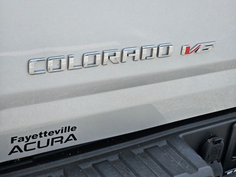 Used 2020 Chevrolet Colorado ZR2 AWD/4WD image 16