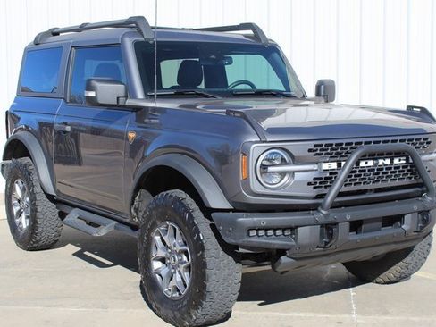 Used 2024 Ford Bronco Badlands image 4