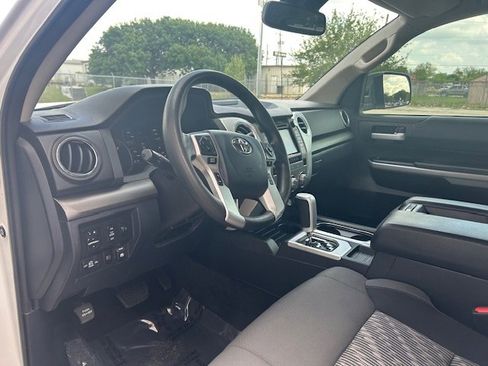 Used 2019 Toyota Tundra SR5 w/ SR5 Upgrade Package image 8