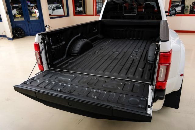 Used 2021 Ford F350 Lariat w/ Lariat Ultimate Package AWD/4WD image 66