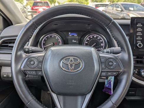 Used 2024 Toyota Camry SE FWD image 18