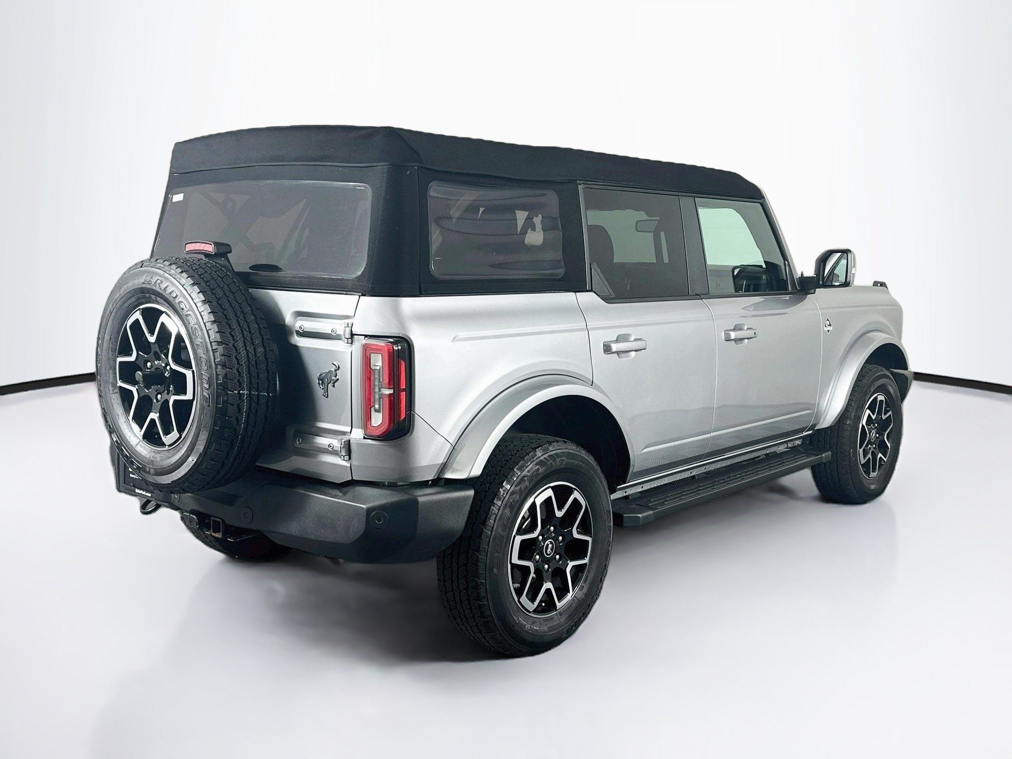 Used 2023 Ford Bronco Outer Banks AWD/4WD image 9
