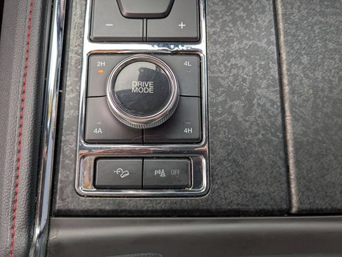 Used 2023 Ford Expedition Max Limited AWD/4WD image 32