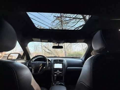 Used 2017 Ford Explorer Sport w/ Equipment Group 401A image 21