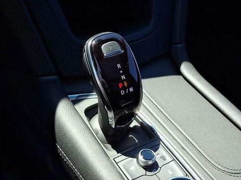 Certified 2025 Cadillac XT5 Sportv image 14