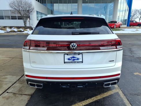 New 2026 Volkswagen Atlas Cross Sport SEL Premium R-Line AWD/4WD image 6
