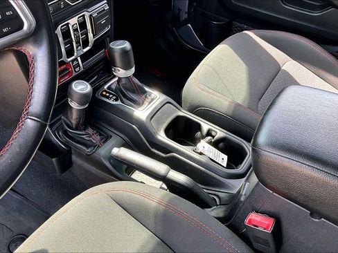 Used 2020 Jeep Gladiator Rubicon w/ Trailer Tow Package AWD/4WD image 19