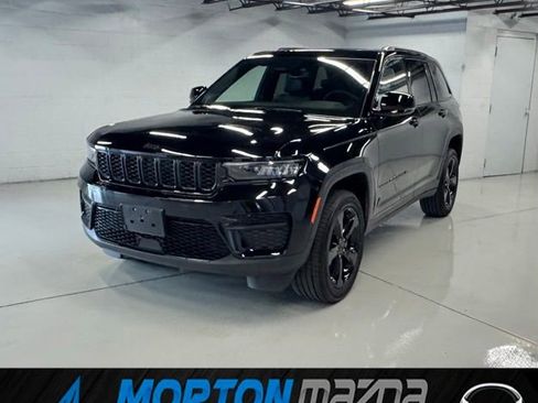 Used 2023 Jeep Grand Cherokee Altitude AWD/4WD image 1