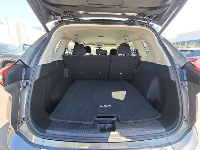 Used 2026 Nissan Rogue SV FWD image 24