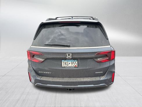 Used 2026 Honda Odyssey Touring image 3