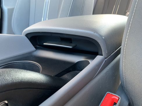 Used 2023 Hyundai Elantra SEL FWD image 19