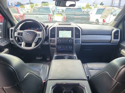 Used 2019 Ford F250 Lariat w/ Lariat Ultimate Package AWD/4WD image 12