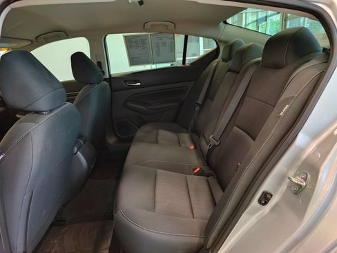 Used 2023 Nissan Altima 2.5 S FWD image 11