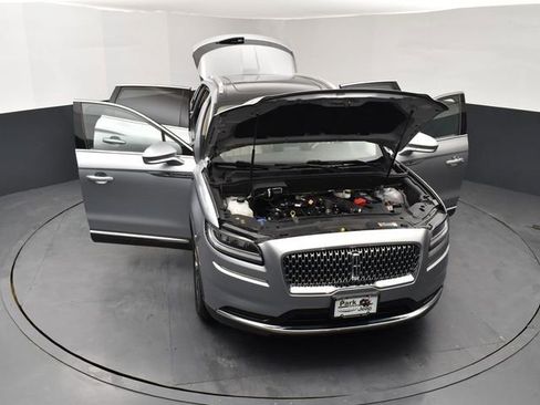 Used 2022 Lincoln Nautilus Reserve w/ Cargo Utility Package AWD/4WD image 25