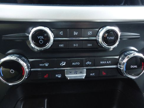 Used 2022 Ford F150 XLT w/ Equipment Group 302A High image 21