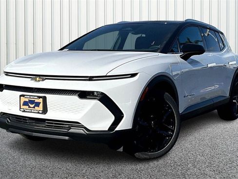 New 2026 Chevrolet Equinox EV LT w/ LPO, All-Weather Mat Package image 7