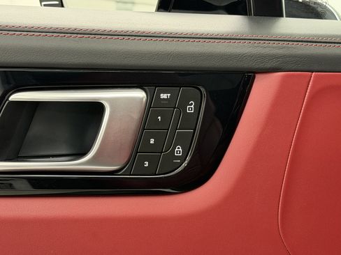 Certified 2023 Porsche Cayenne GTS AWD/4WD image 32