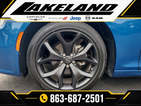 Used 2022 Chrysler 300 Touring L RWD image 9