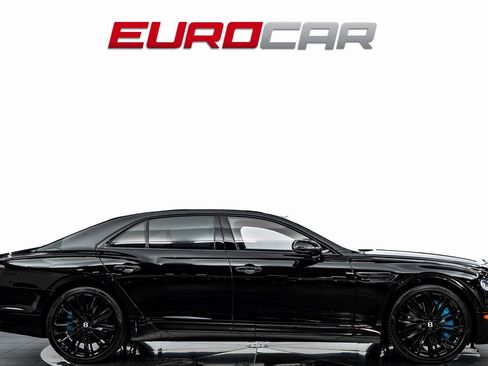 Used 2024 Bentley Flying Spur W12 image 6