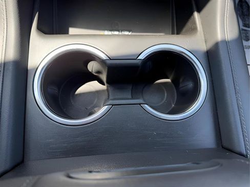 Used 2022 Chevrolet Suburban LT RWD image 47
