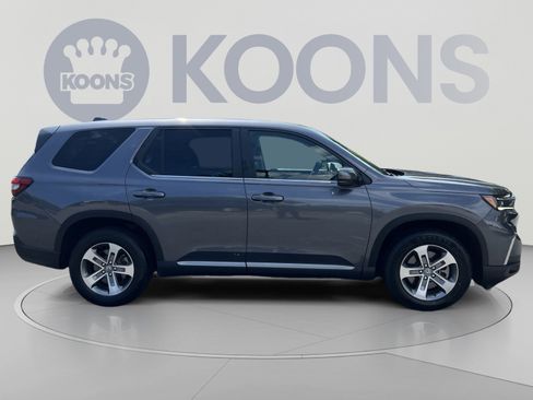 Used 2023 Honda Pilot EX-L image 8