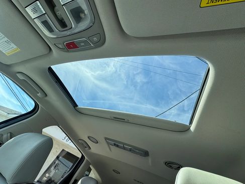 Used 2023 Kia Telluride S w/ S Sunroof Package AWD/4WD image 18