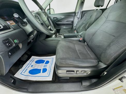 Used 2017 Honda Pilot EX image 23