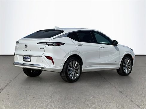 New 2026 Buick Envista Avenir image 4