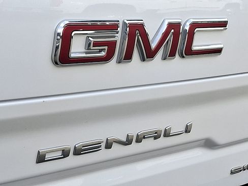 Used 2019 GMC Sierra 1500 Denali w/ Driver Alert Package II AWD/4WD image 30