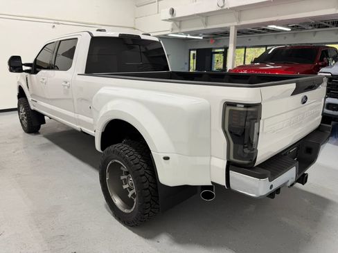 Used 2020 Ford F350 Lariat w/ Lariat Ultimate Package image 14