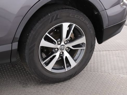 Used 2016 Toyota RAV4 XLE AWD/4WD image 14