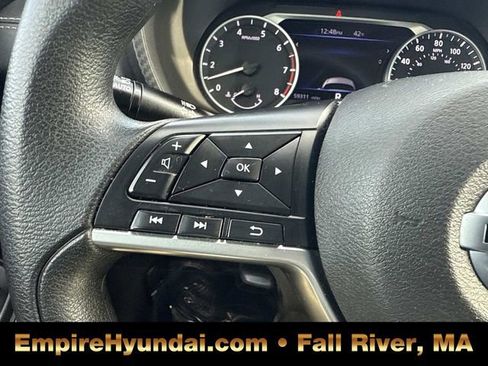 Used 2023 Nissan Sentra SV image 29