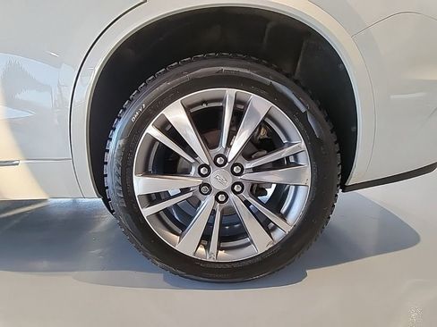 Used 2020 Cadillac XT6 Premium Luxury image 11