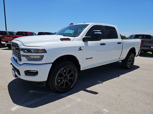 New 2026 RAM 2500 Lone Star AWD/4WD image 2